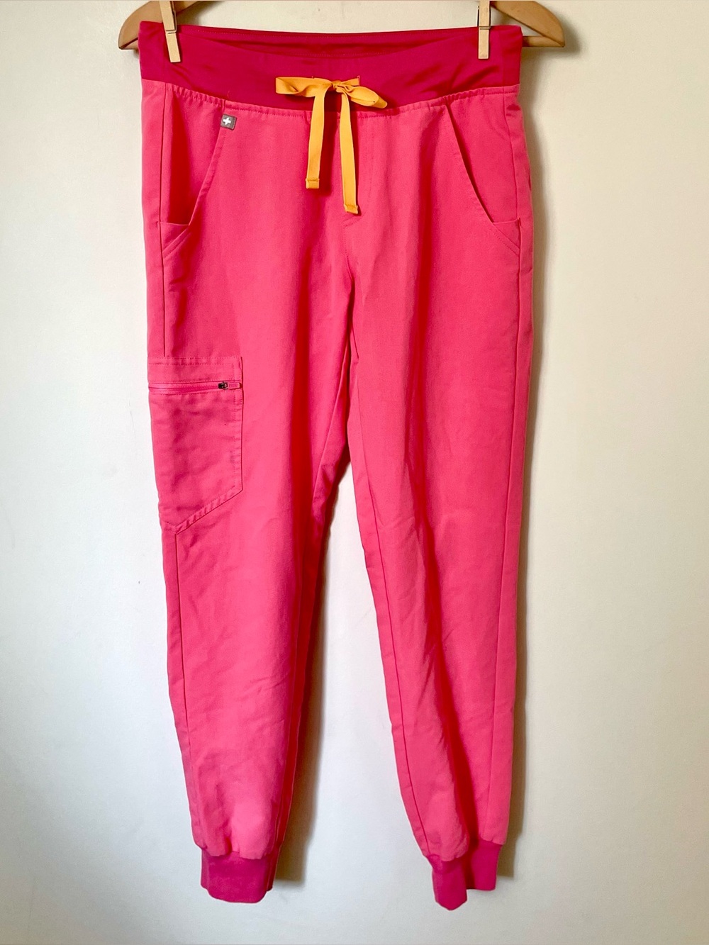 Figs Zamora Jogger Scrub Pants Neon Pink Size XS PO 1606